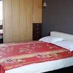 Dima Apartament *